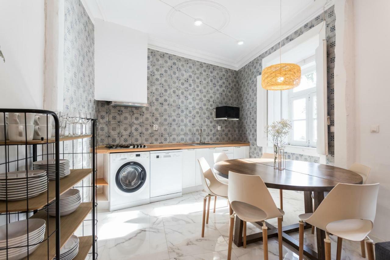 Alfama Tale Four-bedroom W/ River View - By Lu Holidays Lisboa